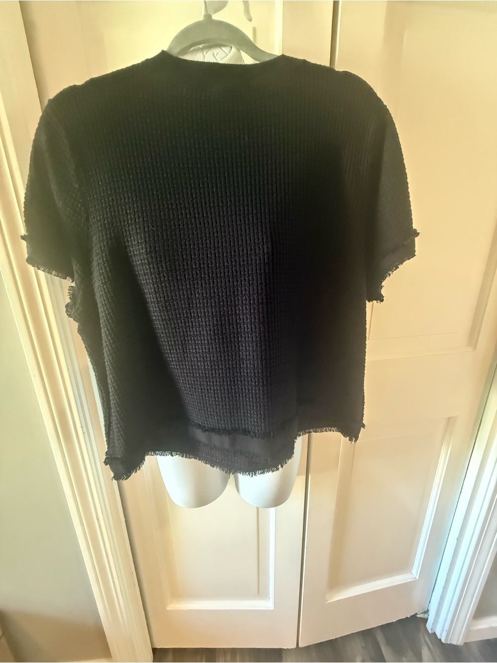 NWT Adrianna Papell Black Textured Fringe Pocket Short Sleeve Top - Picture 3 of 4